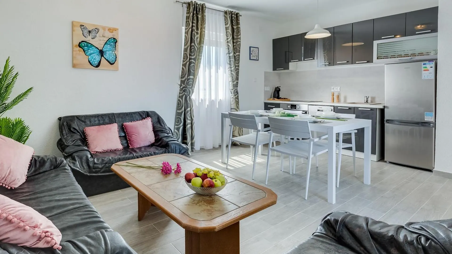 Apartmani Kastelina 2 Vir Apartment